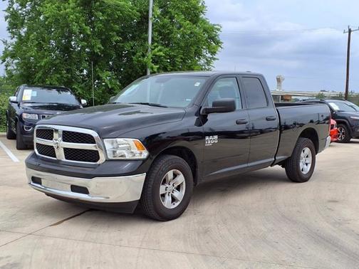 2024 RAM 1500 SLT