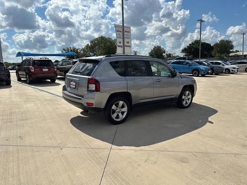 2016 Jeep Compass Latitude