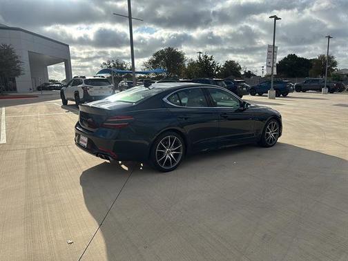 2023 Genesis G70 2.0T