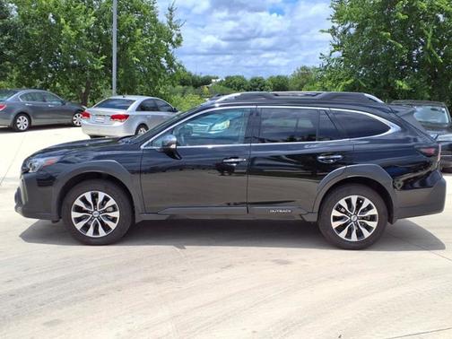 2023 Subaru Outback Touring