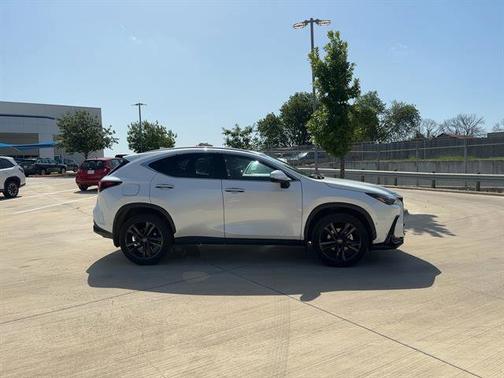 2025 Lexus NX 450h+ NX 450h+ Luxury