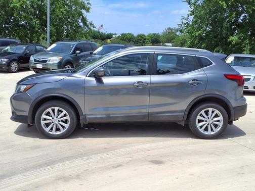 2017 Nissan Rogue Sport SV