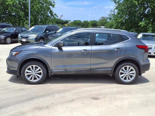 2017 Nissan Rogue Sport SV