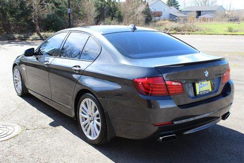 2011 BMW 550 550i