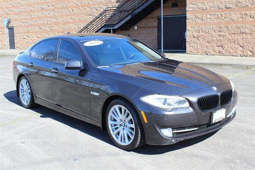 2011 BMW 550 550i