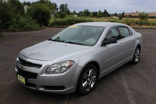 Silver Ice Metallic 2010 Chevrolet Malibu LS