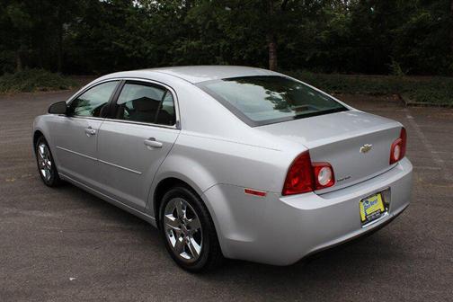 Silver Ice Metallic 2010 Chevrolet Malibu LS