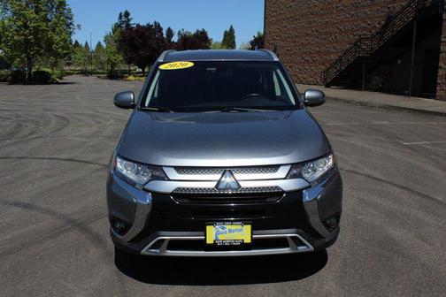 Alloy Silver Metallic 2020 Mitsubishi Outlander SEL
