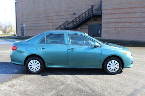 2009 Toyota Corolla LE