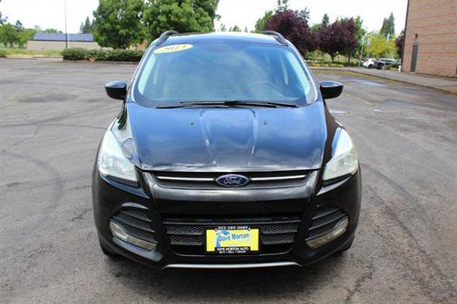 Tuxedo Black Metallic 2013 Ford Escape SE