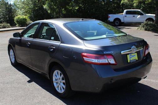 Magnetic Gray Metallic 2011 Toyota Camry XLE