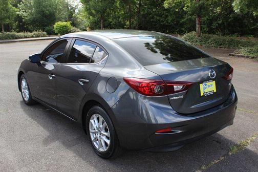 Meteor Gray Mica 2016 Mazda Mazda3 i Sport