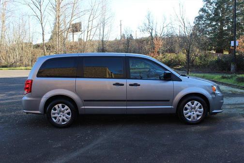 2016 Dodge Grand Caravan AVP/SE