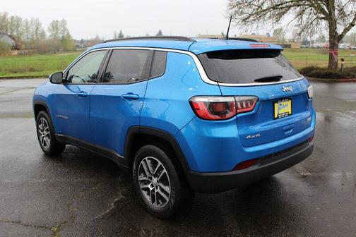 Laser Blue Pearlcoat 2017 Jeep New Compass Latitude