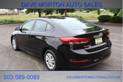 2018 Hyundai ELANTRA SE