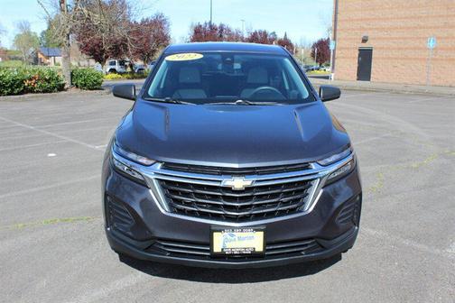 Iron Gray Metallic 2022 Chevrolet Equinox LS