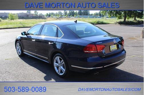 2015 Volkswagen Passat 1.8T Auto SE w/Sunroof & Nav