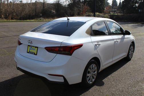 2019 Hyundai Accent SE