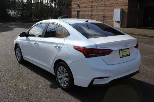 2019 Hyundai Accent SE