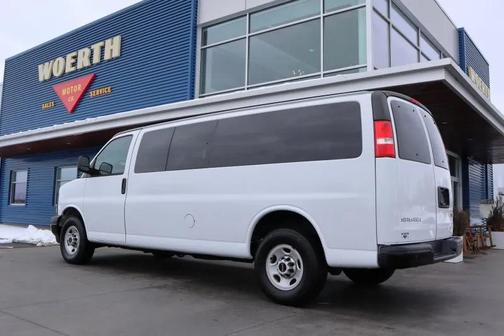 2017 GMC Savana 3500 LS