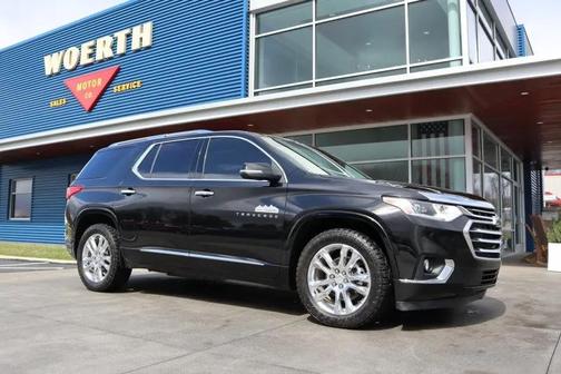 Mosaic Black Metallic 2021 Chevrolet Traverse High Country