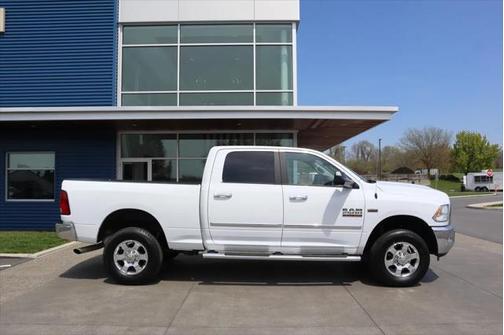 2018 RAM 2500 Big Horn Crew Cab 4x4 6'4' Box