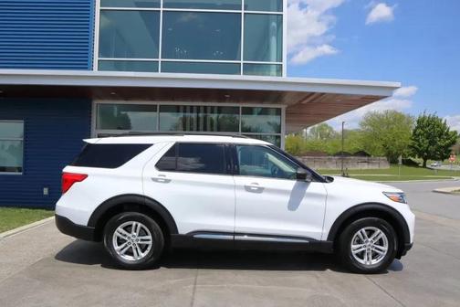 Oxford White 2020 Ford Explorer XLT