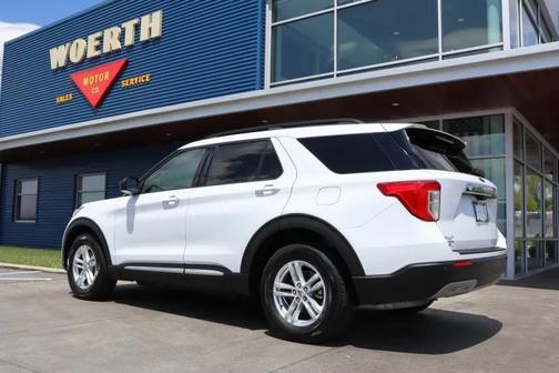 Oxford White 2020 Ford Explorer XLT