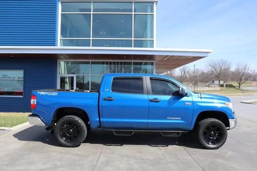 2017 Toyota Tundra SR5