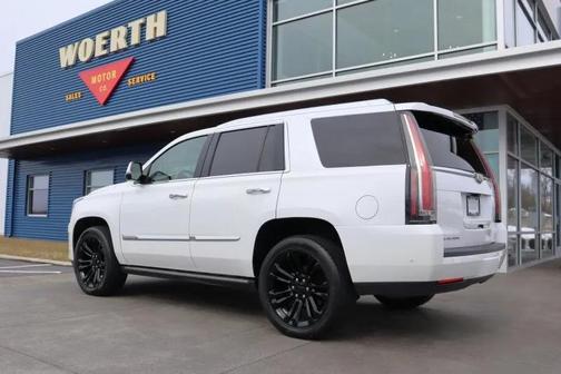 2017 Cadillac Escalade Platinum