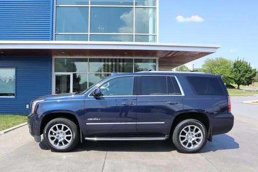 Dark Sapphire Blue Metallic 2018 GMC Yukon Denali