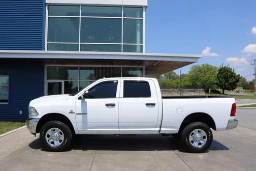 Bright White Clearcoat 2016 RAM 2500 Tradesman
