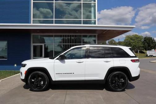 2023 Jeep Grand Cherokee Limited X