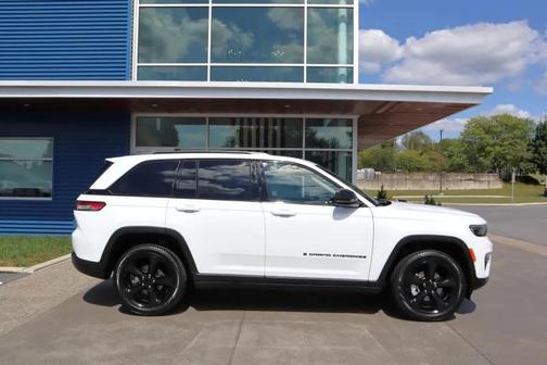 2023 Jeep Grand Cherokee Limited X