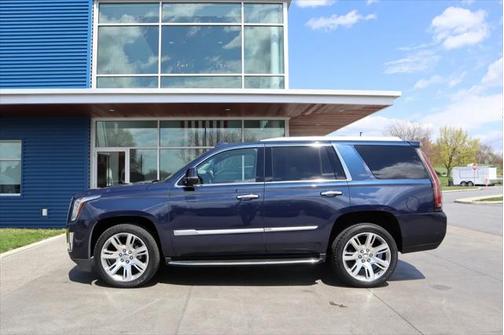 2017 Cadillac Escalade Luxury