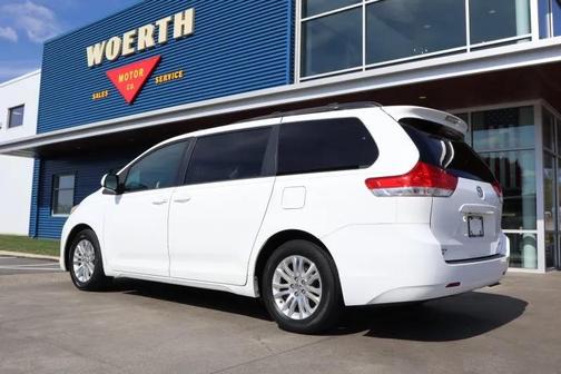 2013 Toyota Sienna XLE