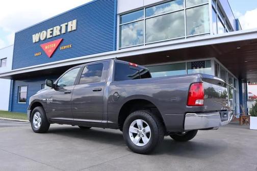2019 RAM 1500 SLT
