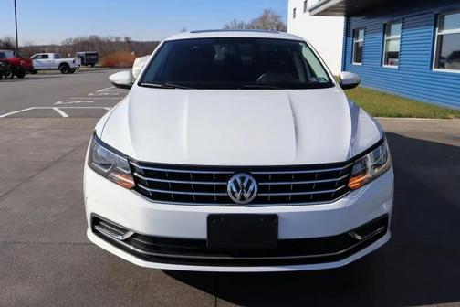 2019 Volkswagen Passat 2.0T Wolfsburg Edition