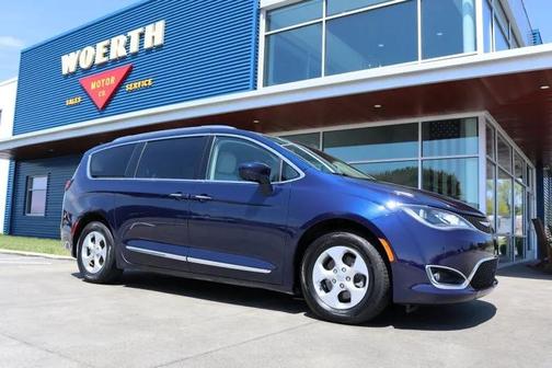 Jazz Blue Pearlcoat 2017 Chrysler Pacifica Touring-L