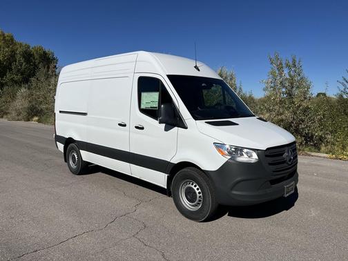 Arctic White 2025 Mercedes-Benz Sprinter 2500 Standard Roof