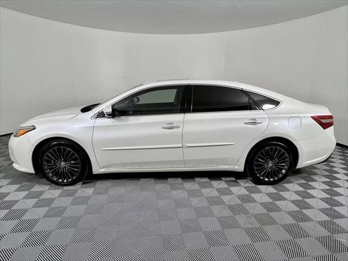 Blizzard Pearl 2016 Toyota Avalon Touring