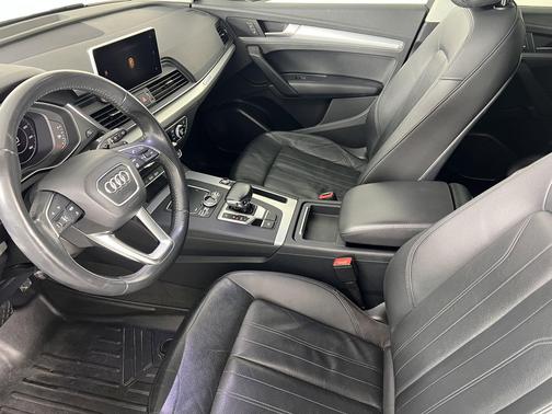2018 Audi Q5 2.0T Premium Plus
