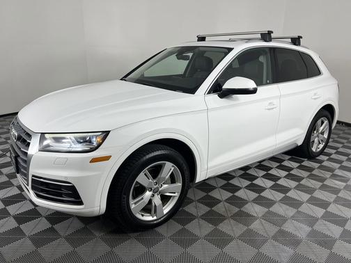 2018 Audi Q5 2.0T Premium Plus