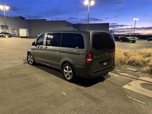 2023 Mercedes-Benz Metris Base