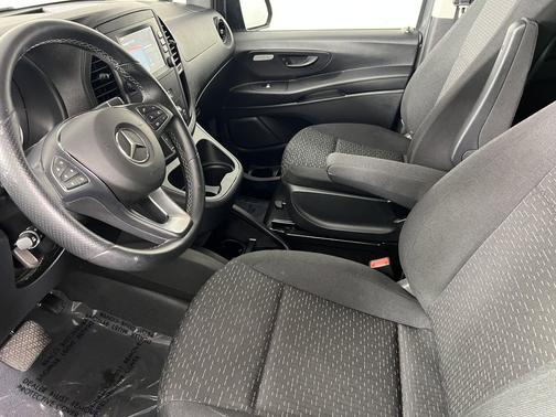 2023 Mercedes-Benz Metris Base