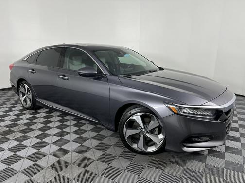 2019 Honda Accord Touring 2.0T