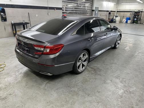 2019 Honda Accord Touring 2.0T