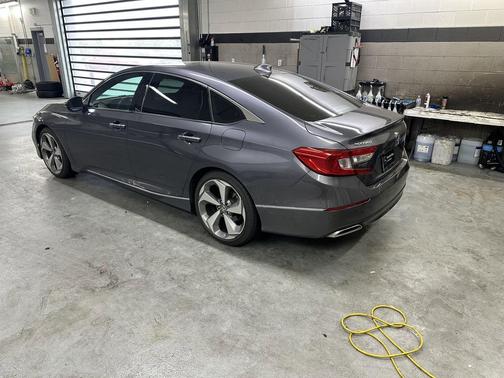 2019 Honda Accord Touring 2.0T
