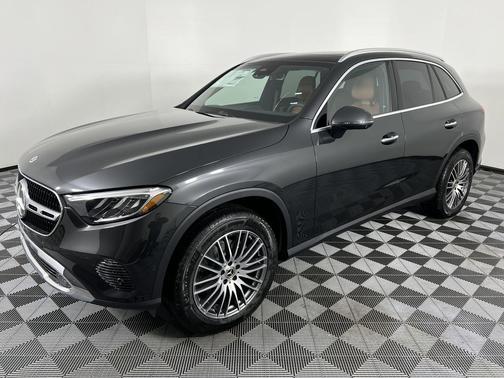 2026 Mercedes-Benz GLC 300 4MATIC
