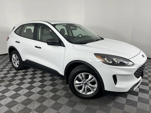 Oxford White 2022 Ford Escape S